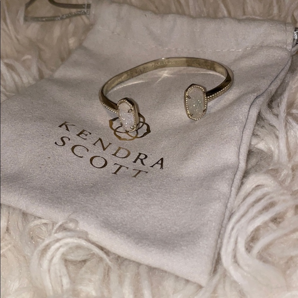 Kendra Scott gold cuff bracelet